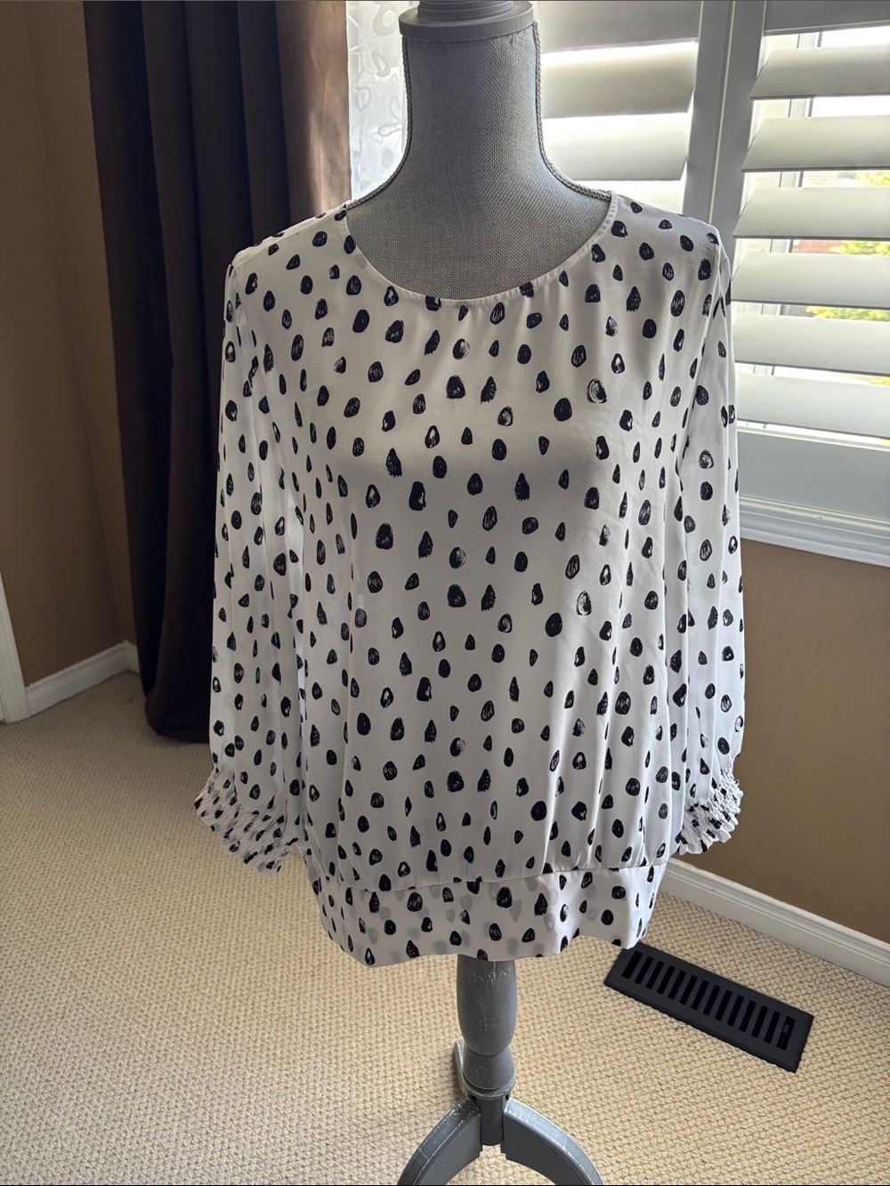 Reitmans White Blouse with Black Dot Print